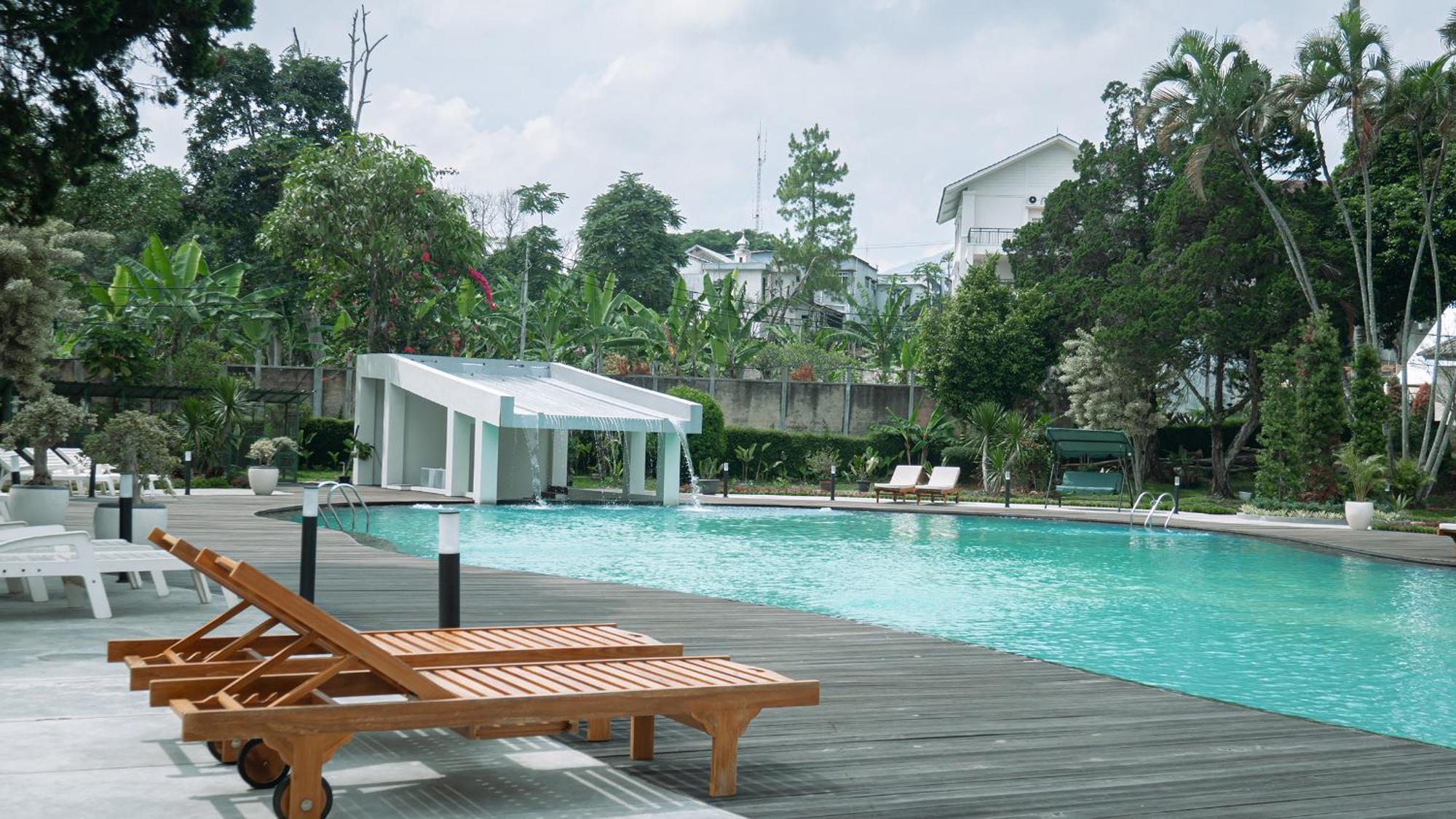 Indo Alam Recreational Resort Sindanglaya Extérieur photo